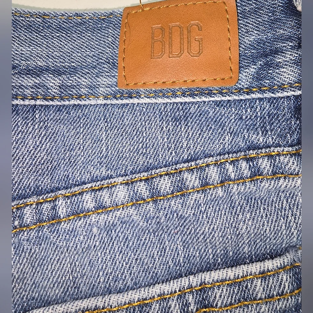BDG Denim Shorts‎ Women's Girlfriend High Rise Urban Outfitters Blue Cut Offs 31